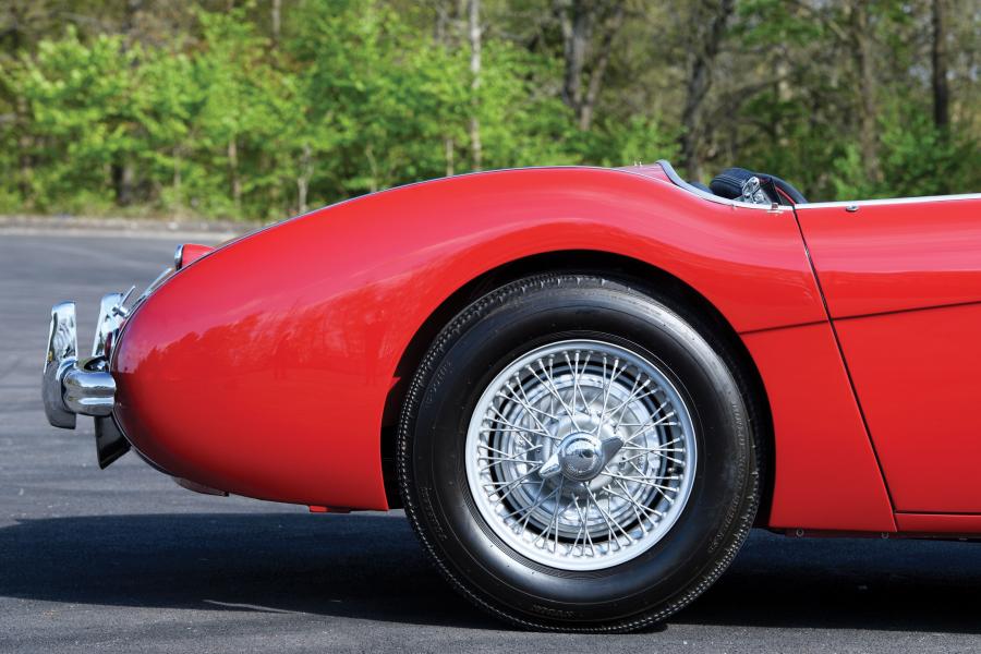 Детали экстерьера Austin-Healey 100-4 (BN2) 1955 года  (фото 29 из 39)